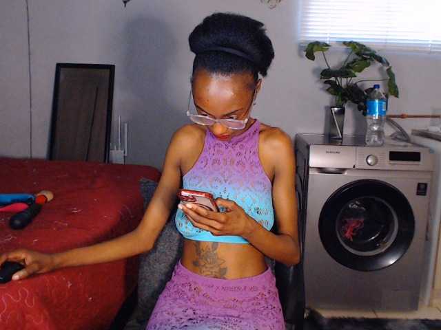 Sexybellaa22, live now on BongaCams
