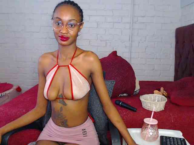 Sexybellaa22 webcam
