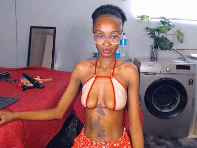 Sexybellaa22 webcam