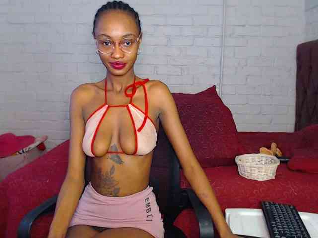 Sexybellaa22 webcam