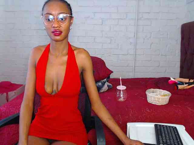 Sexybellaa22 webcam