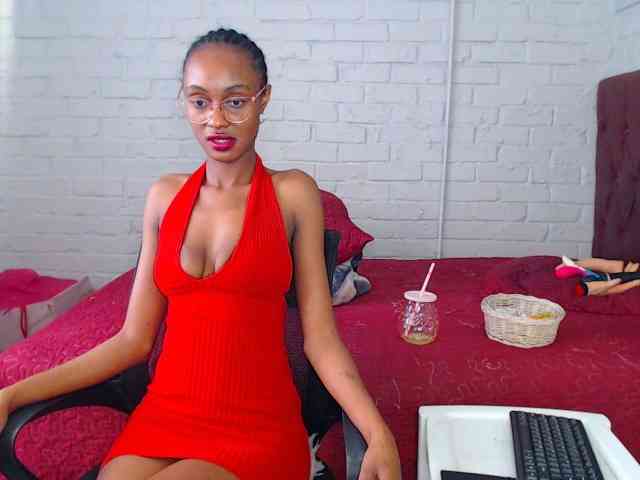 Sexybellaa22 webcam