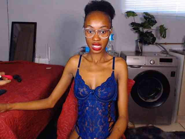 Sexybellaa22 webcam