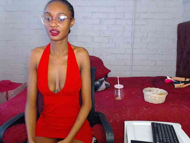 Sexybellaa22 webcam
