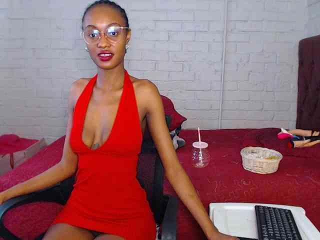 Sexybellaa22 webcam