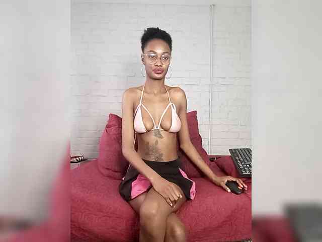 Sexybellaa22 webcam