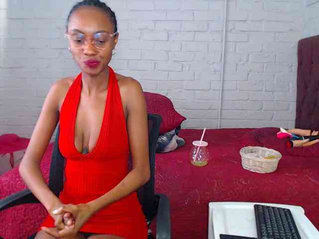 Sexybellaa22 webcam