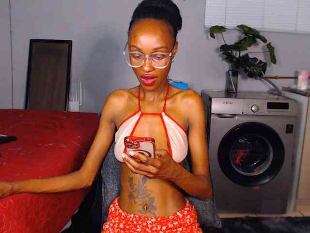 Sexybellaa22 webcam