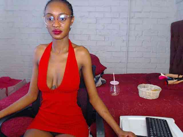 Sexybellaa22 webcam