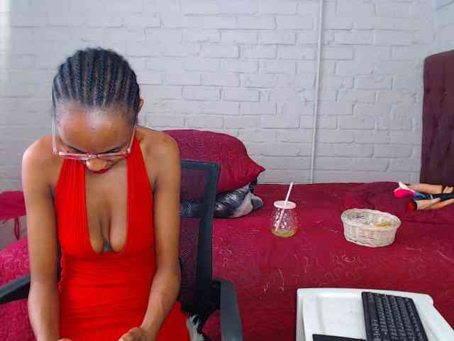 Sexybellaa22 webcam