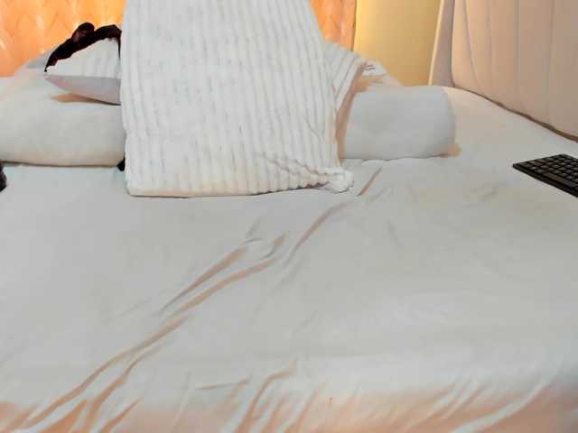 Squirtmaa008 live cam on BongaCams