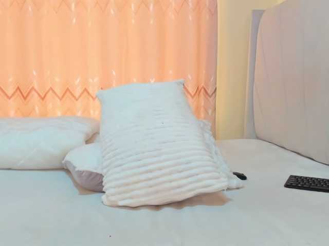 Squirtmaa008 live cam on BongaCams