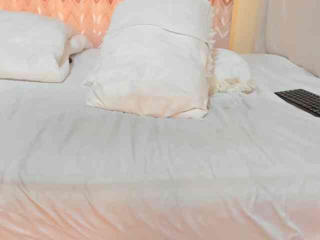 Squirtmaa008 webcam