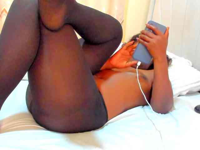 Squirtmaa008 webcam
