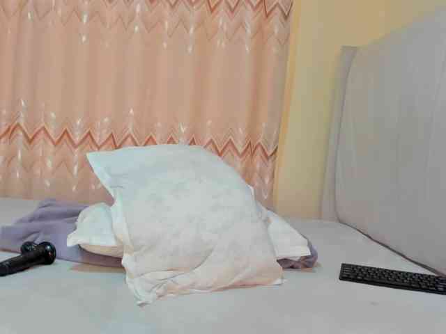 Squirtmaa008 webcam