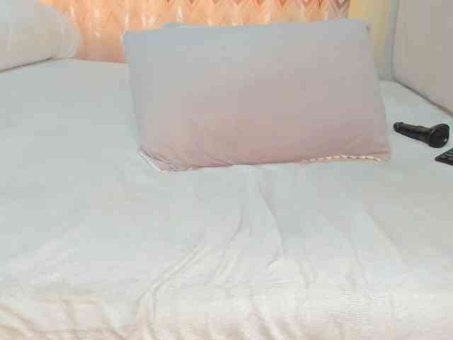 Squirtmaa008 webcam