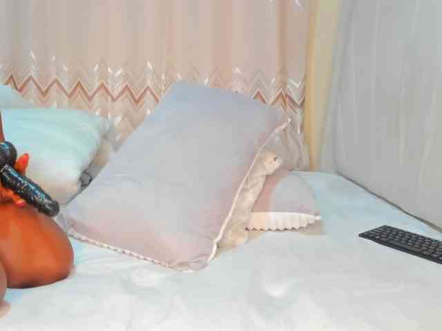 Squirtmaa008 webcam