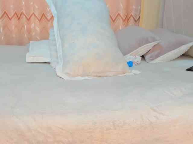 Squirtmaa008 webcam