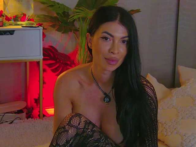 MetishaCaprice live cam on BongaCams
