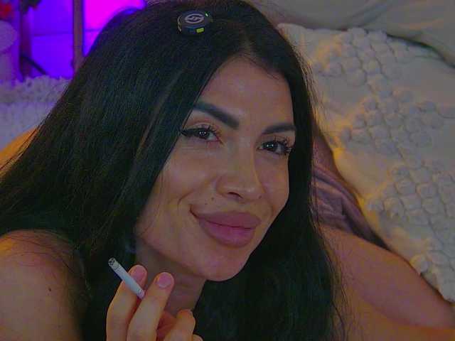 MetishaCaprice live cam on BongaCams