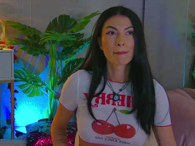 MetishaCaprice live cam on BongaCams