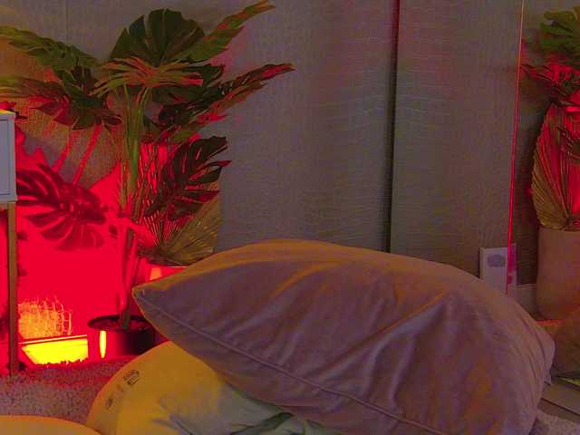 MetishaCaprice live cam on BongaCams