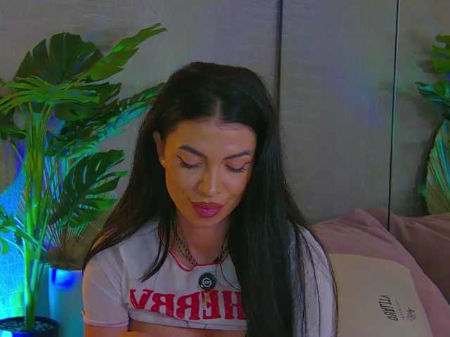 MetishaCaprice live cam on BongaCams