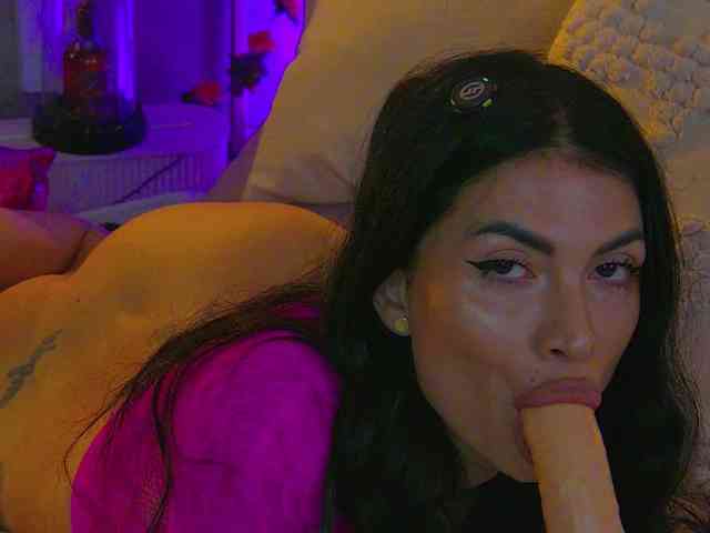 Modella: MetishaCaprice