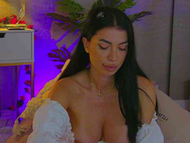 Modella: MetishaCaprice