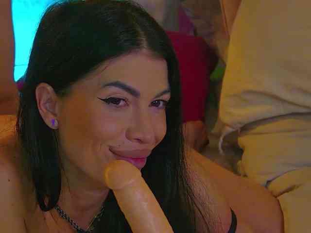 Modella: MetishaCaprice