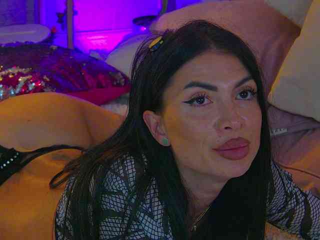 Modella: MetishaCaprice