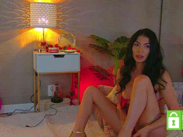 MetishaCaprice webcam