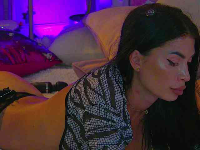 Modella: MetishaCaprice