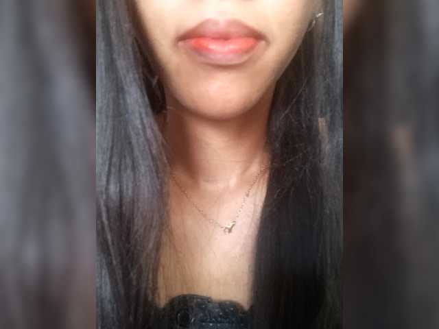 Aimeeh's BongaCams show and profile