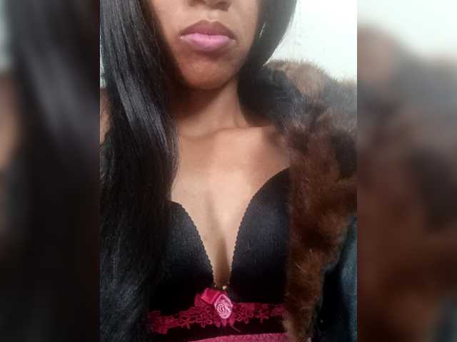 Aimeeh live cam on BongaCams