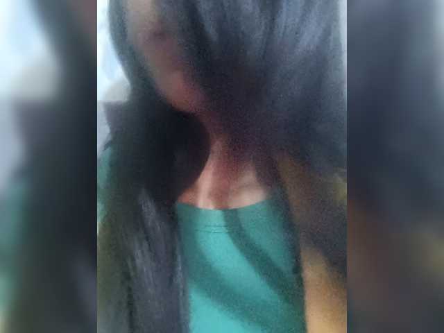 Aimeeh live cam on BongaCams