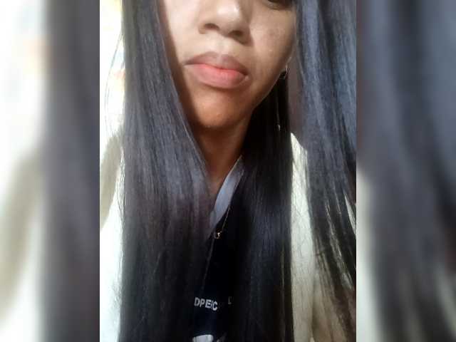 Aimeeh's BongaCams show and profile