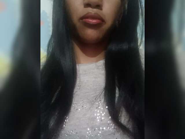 Aimeeh live cam preview
