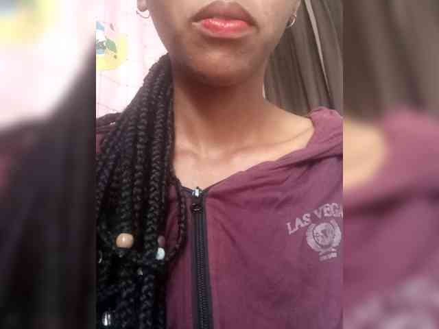 Modèle: Aimeeh