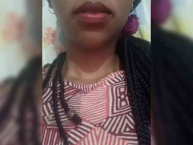 Modèle: Aimeeh