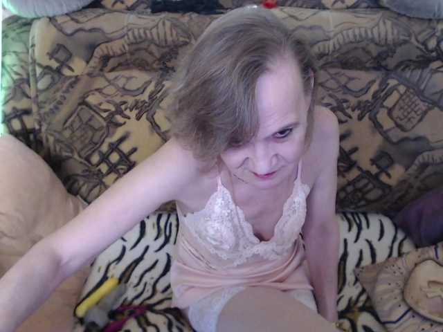 miss-bekker23 live cam on BongaCams