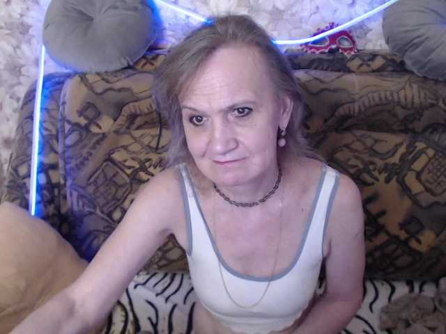 miss-bekker23 live cam on BongaCams