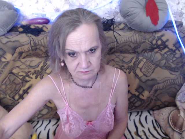 miss-bekker23 live cam on BongaCams