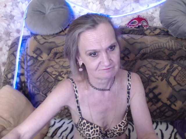 miss-bekker23 live cam on BongaCams