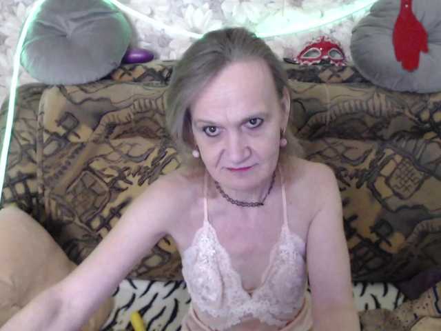 miss-bekker23 live cam on BongaCams