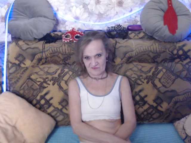 miss-bekker23 live cam on BongaCams
