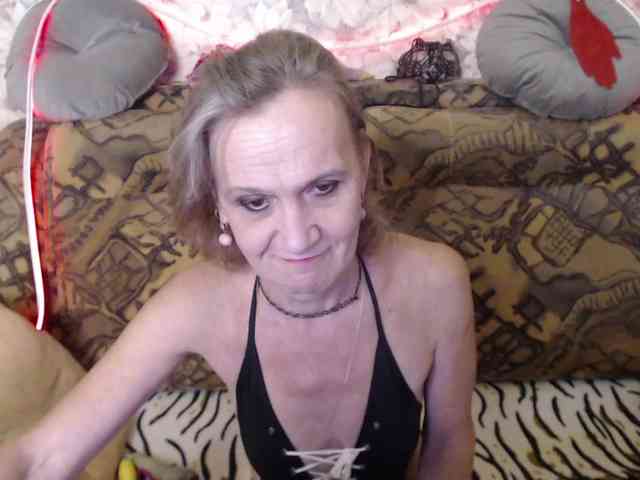 miss-bekker23 live female cam on bongacams
