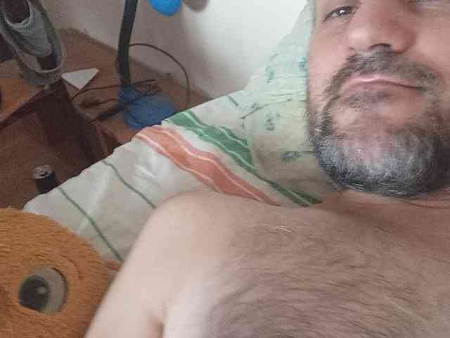 CuddleBear Sex Cam Show