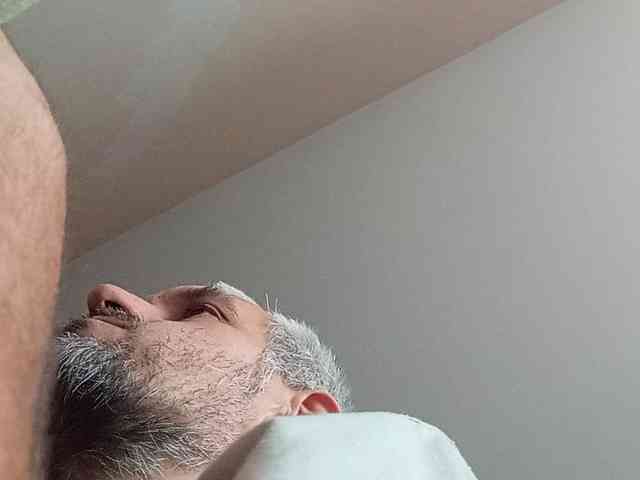 CuddleBear Sex Cam Show