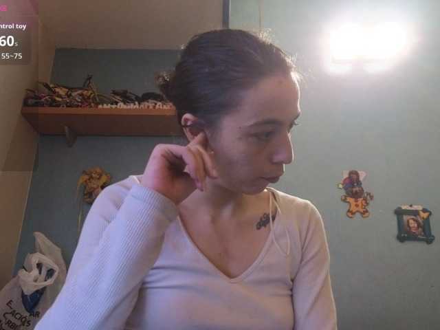 Squirtqueen14 live cam preview